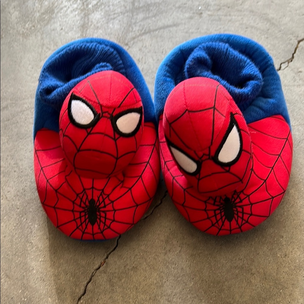 Spider-Man Plush Slippers size L 11/12 kids